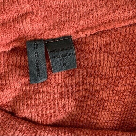 Left Of Center Red Tunic Small Sleeveless Boho Minimalist - Picture 5 of 6